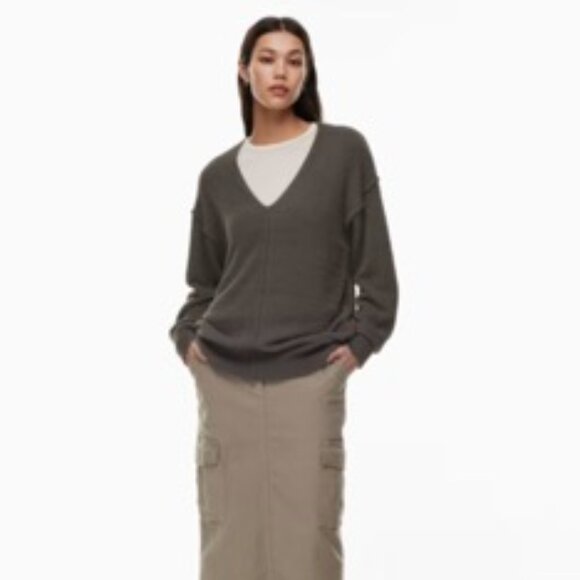 Aritzia - Wilfred - Hush Knit V - Neck Sweater Blue - Picture 4 of 10